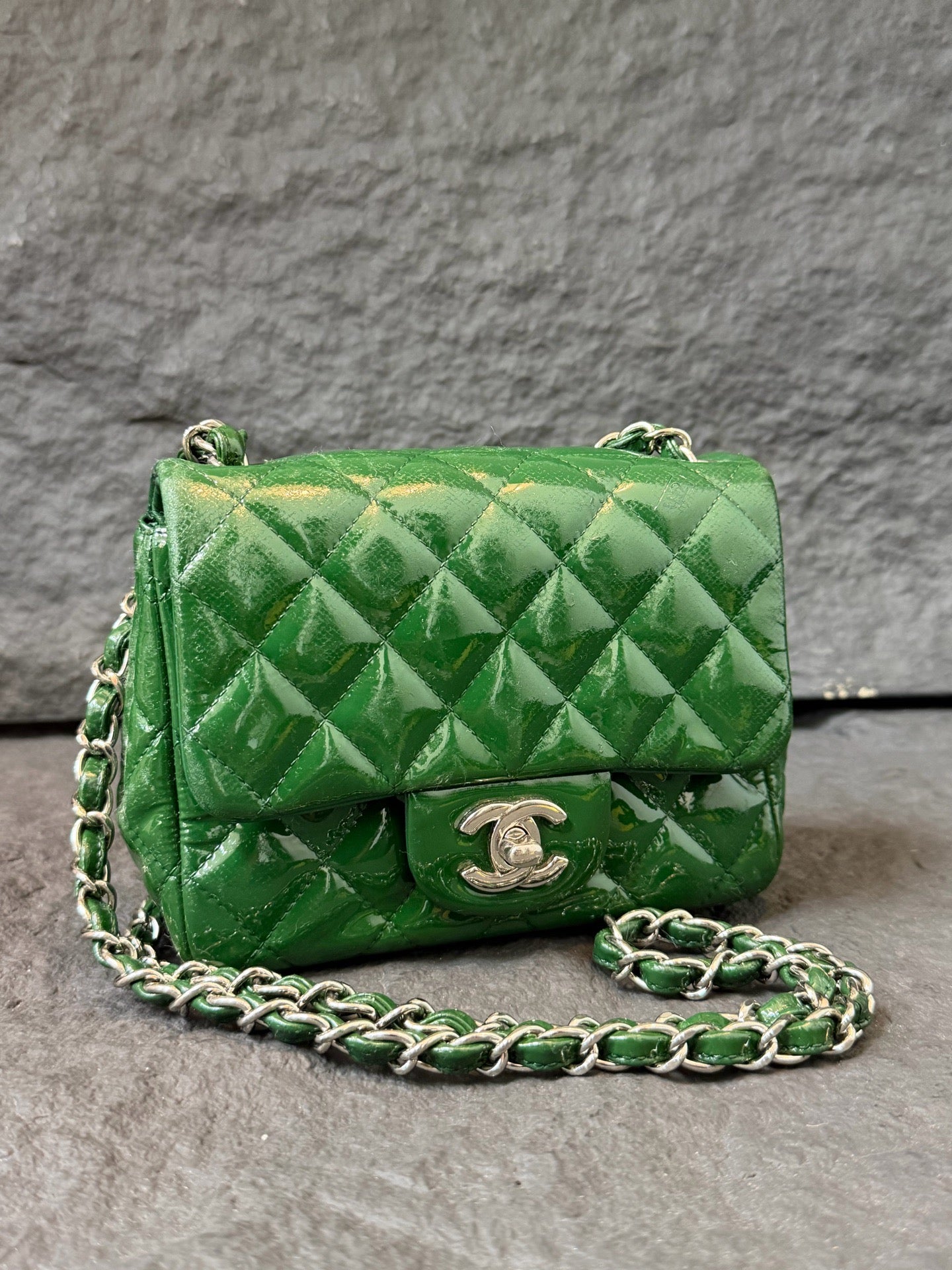 Chanel - Classic Flap - Patent leather - Green - (mini)