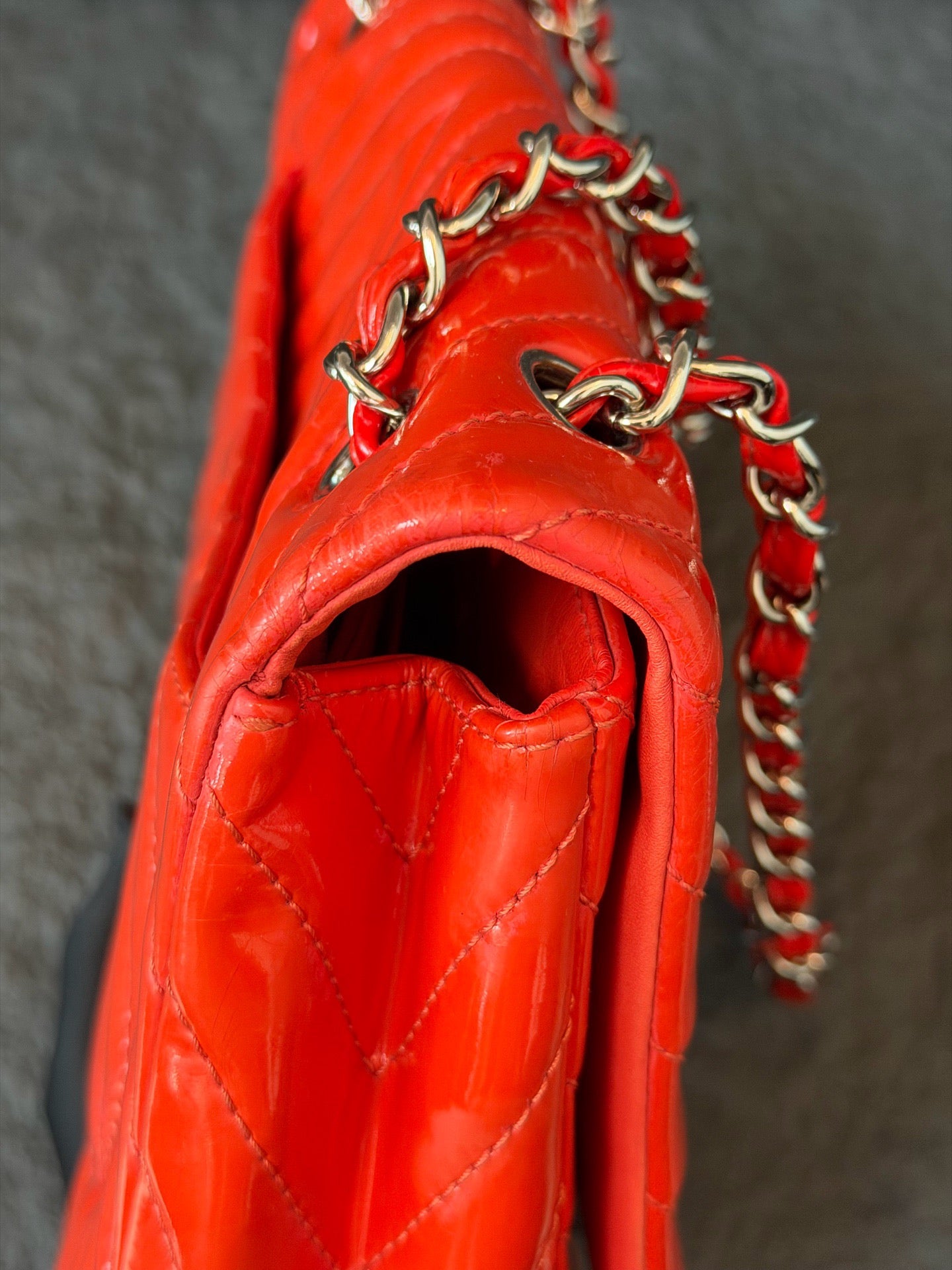 Chanel - Classic Flap - Patent leather - Orange - (Large)