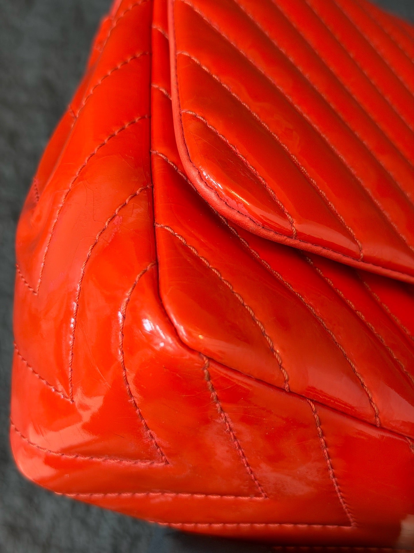 Chanel - Classic Flap - Patent leather - Orange - (Large)
