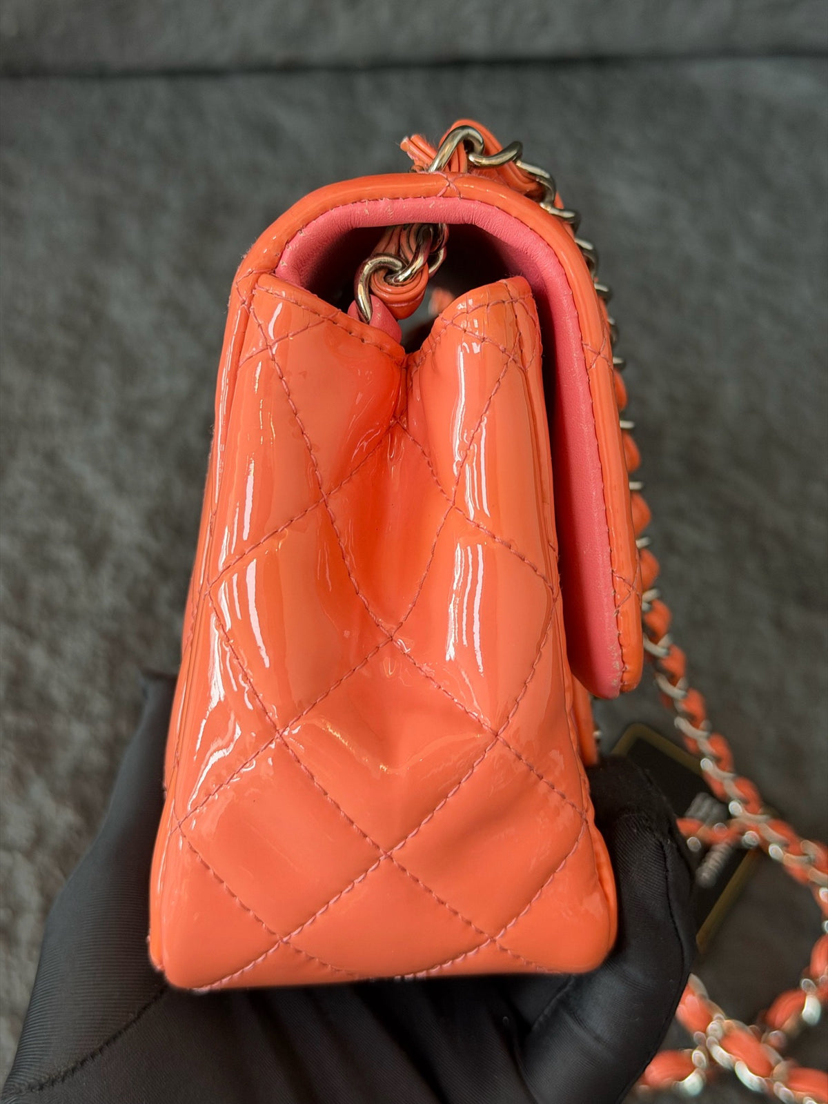 Chanel - Classic Flap - Patent leather - Orange - (mini)
