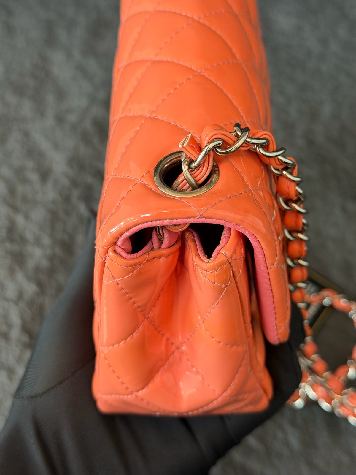 Chanel - Classic Flap - Patent leather - Orange - (mini)
