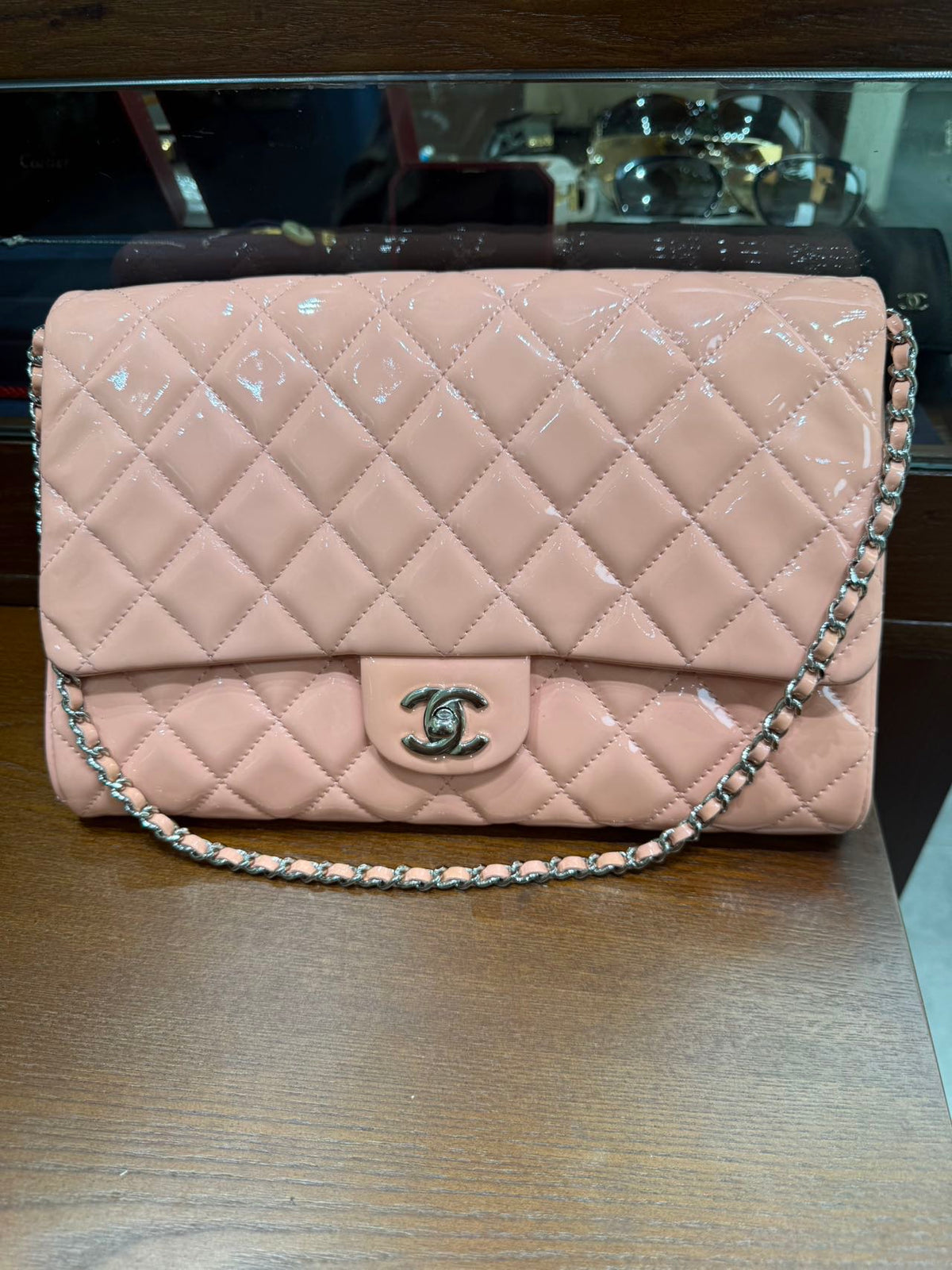 Chanel - Classic Flap - Patent leather - Pink