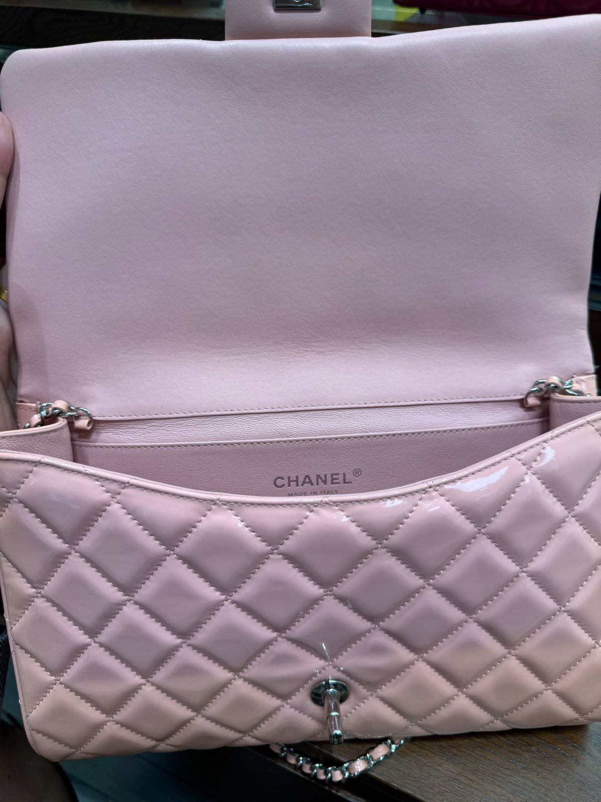 Chanel - Classic Flap - Patent leather - Pink