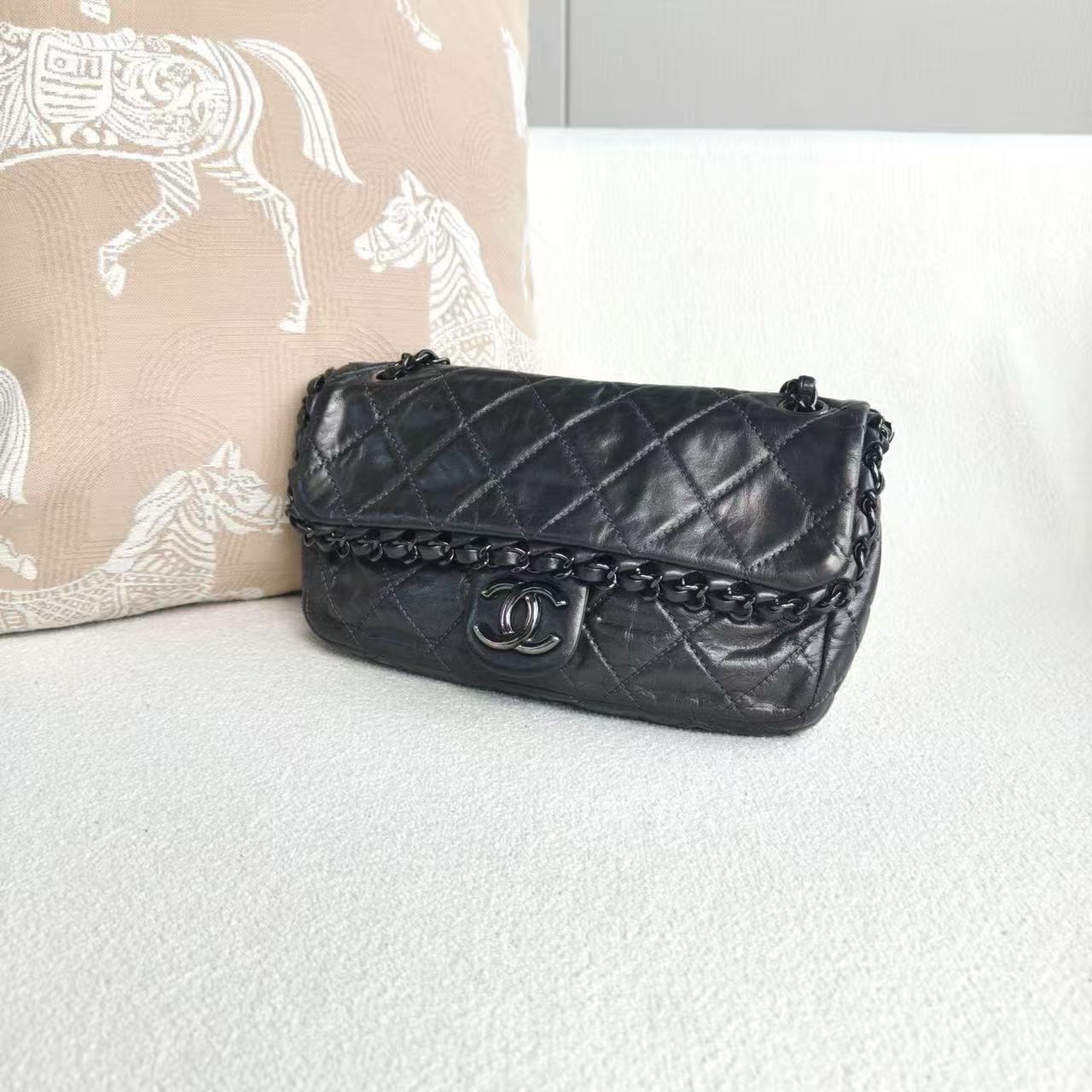 Chanel - Classic Flap Piped Chain - Oiled leather - Dark Grey with Silver-Tone Hardware - (small)