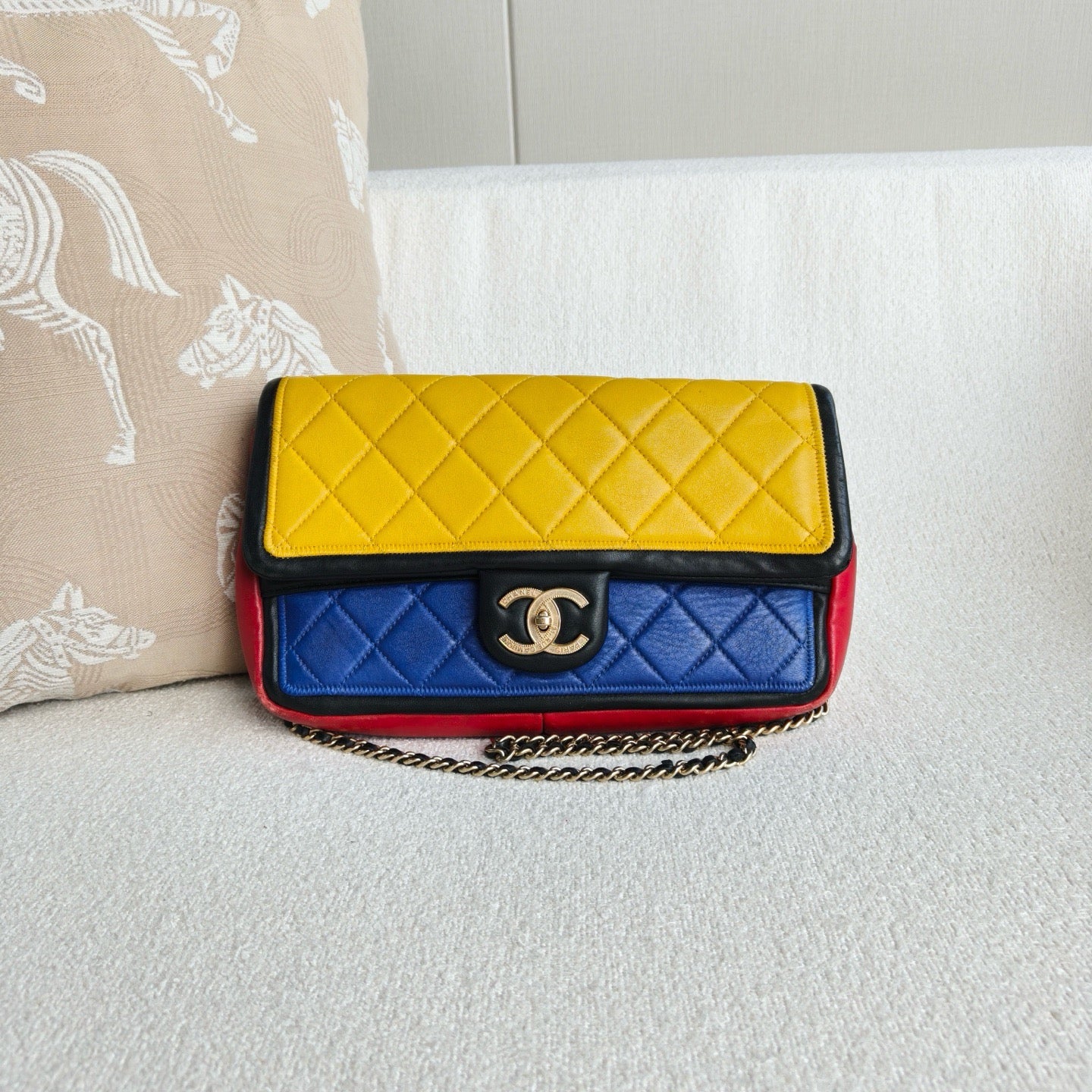 Chanel - Classic Flap Seasonal Color-block Chain Bag - Cowhide leather - Multicolour (Red, Yellow, Blue) - (medium)