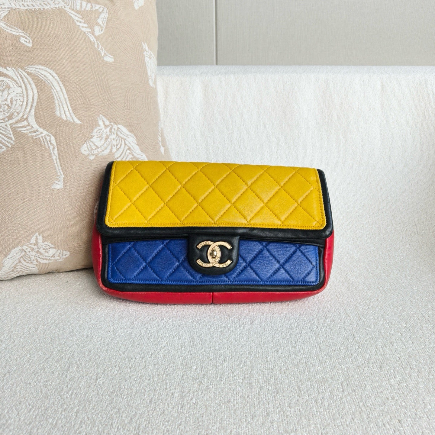 Chanel - Classic Flap Seasonal Color-block Chain Bag - Cowhide leather - Multicolour (Red, Yellow, Blue) - (medium)