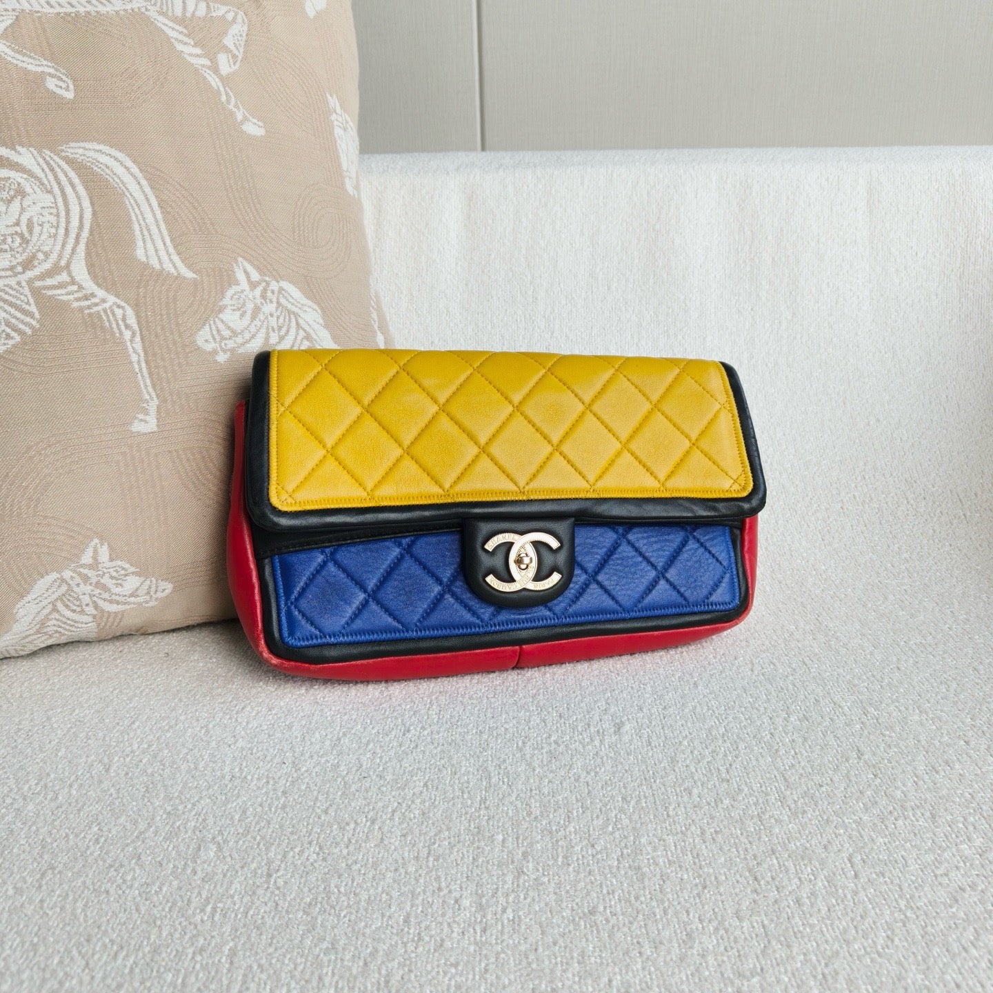 Chanel - Classic Flap Seasonal Color-block Chain Bag - Cowhide leather - Multicolour (Red, Yellow, Blue) - (medium)
