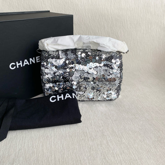 Chanel - Classic Flap - Sequins - Silver - (mini)