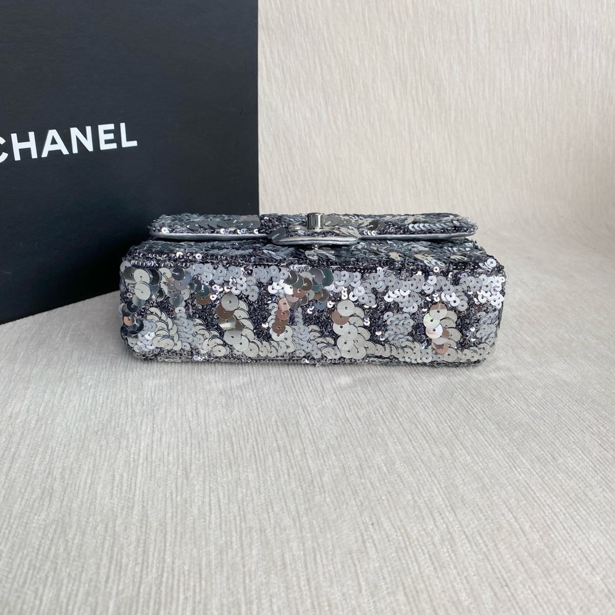 Chanel - Classic Flap - Sequins - Silver - (mini)