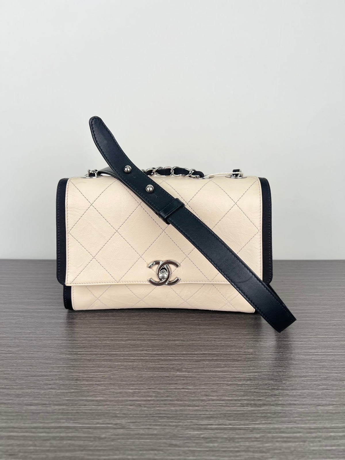 Chanel - Classic Flap Small - Leather - Multicolour - (small)