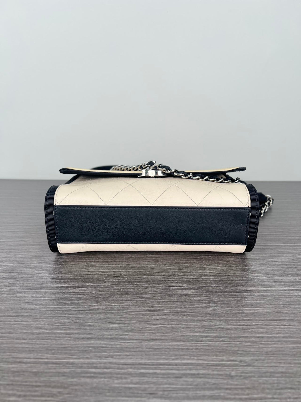 Chanel - Classic Flap Small - Leather - Multicolour - (small)