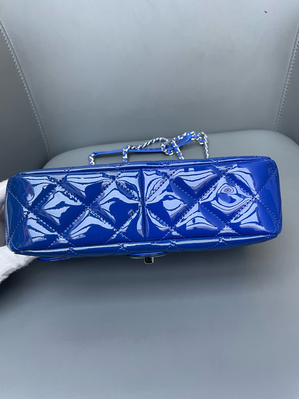 Chanel - Classic Flap Small - Patent leather - Blue - (small)