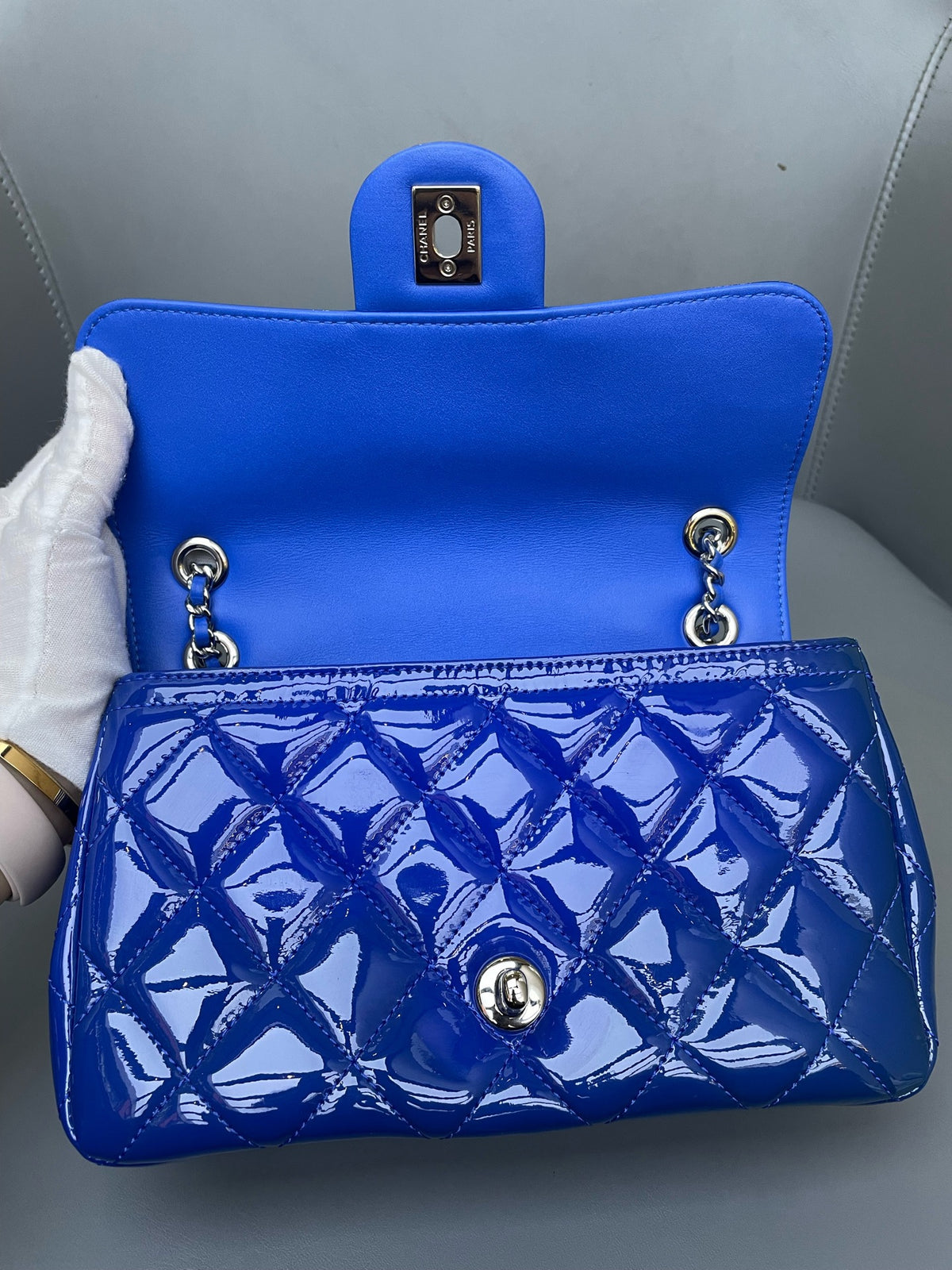 Chanel - Classic Flap Small - Patent leather - Blue - (small)