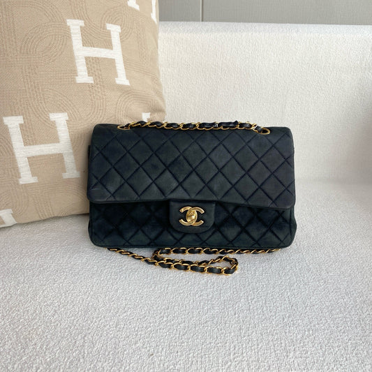 Chanel - Classic Flap - Suede - Black - (Medium)