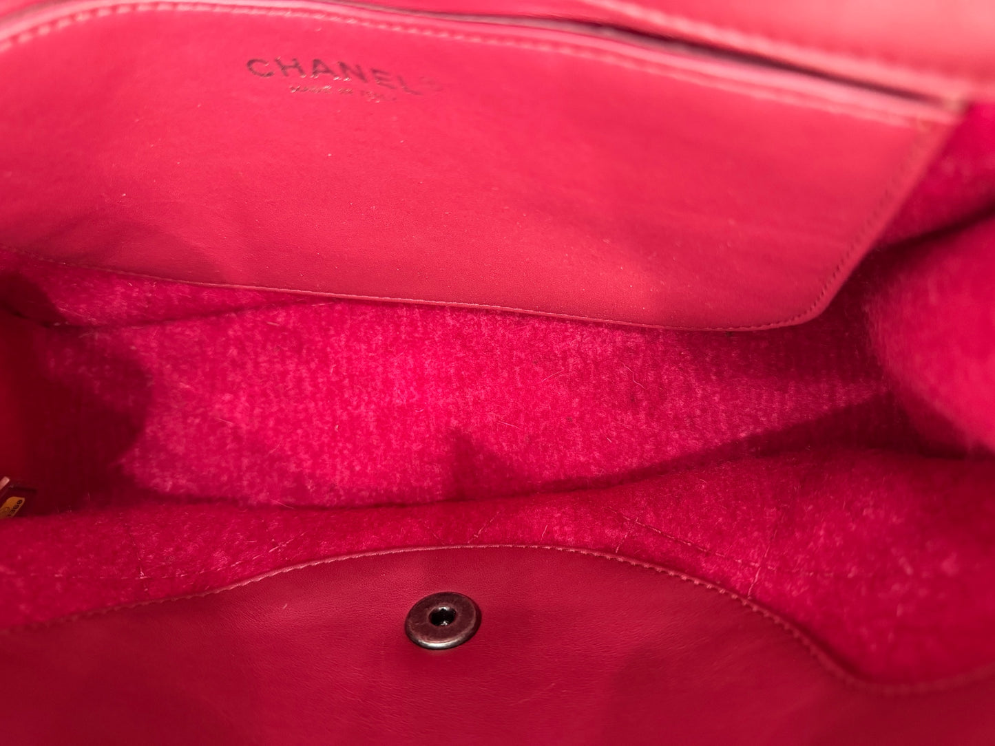 Chanel - Classic Flap - Suede - Red - (medium)