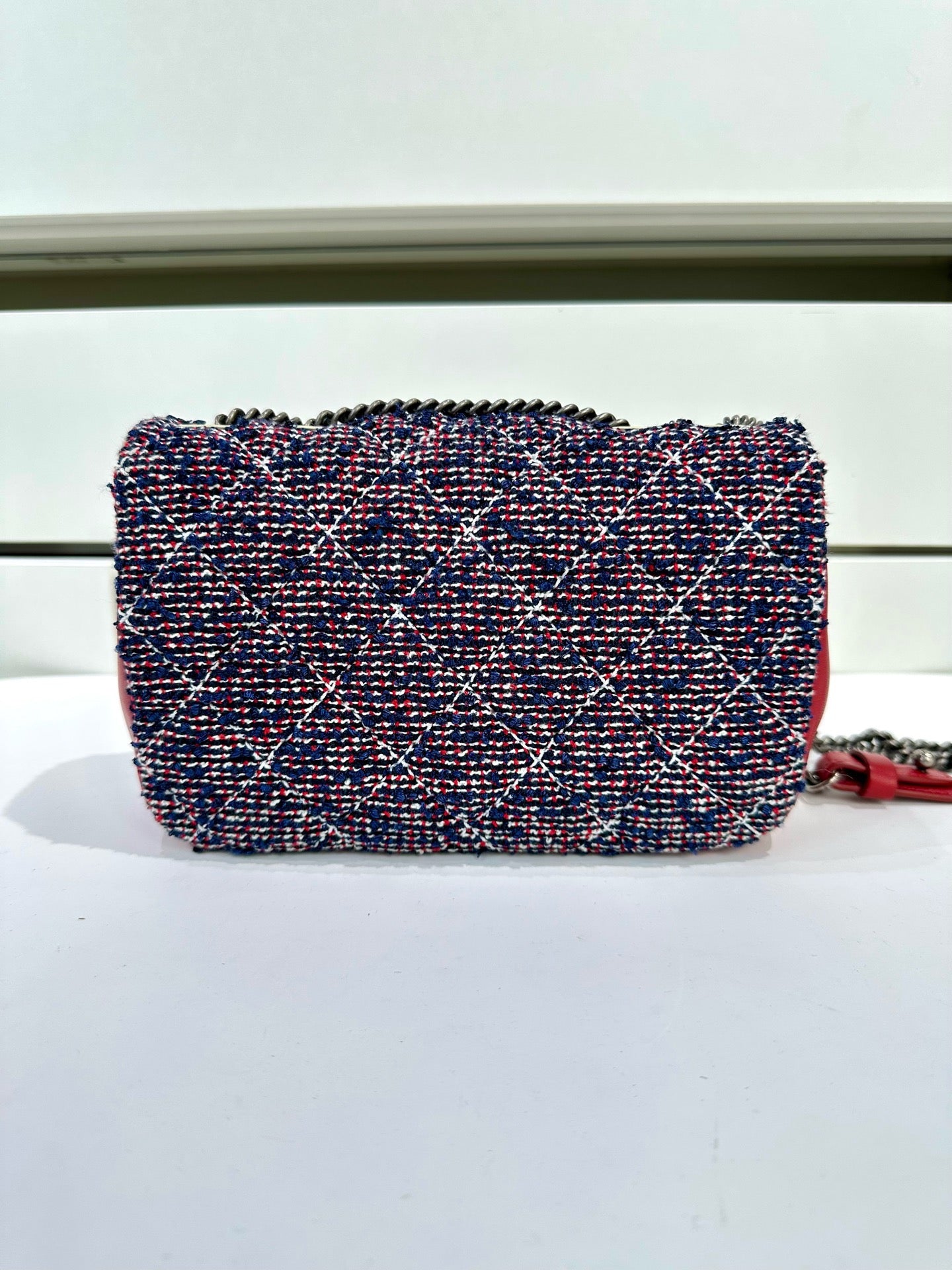 Chanel - Classic Flap - Tweed - Multicolour - (small)