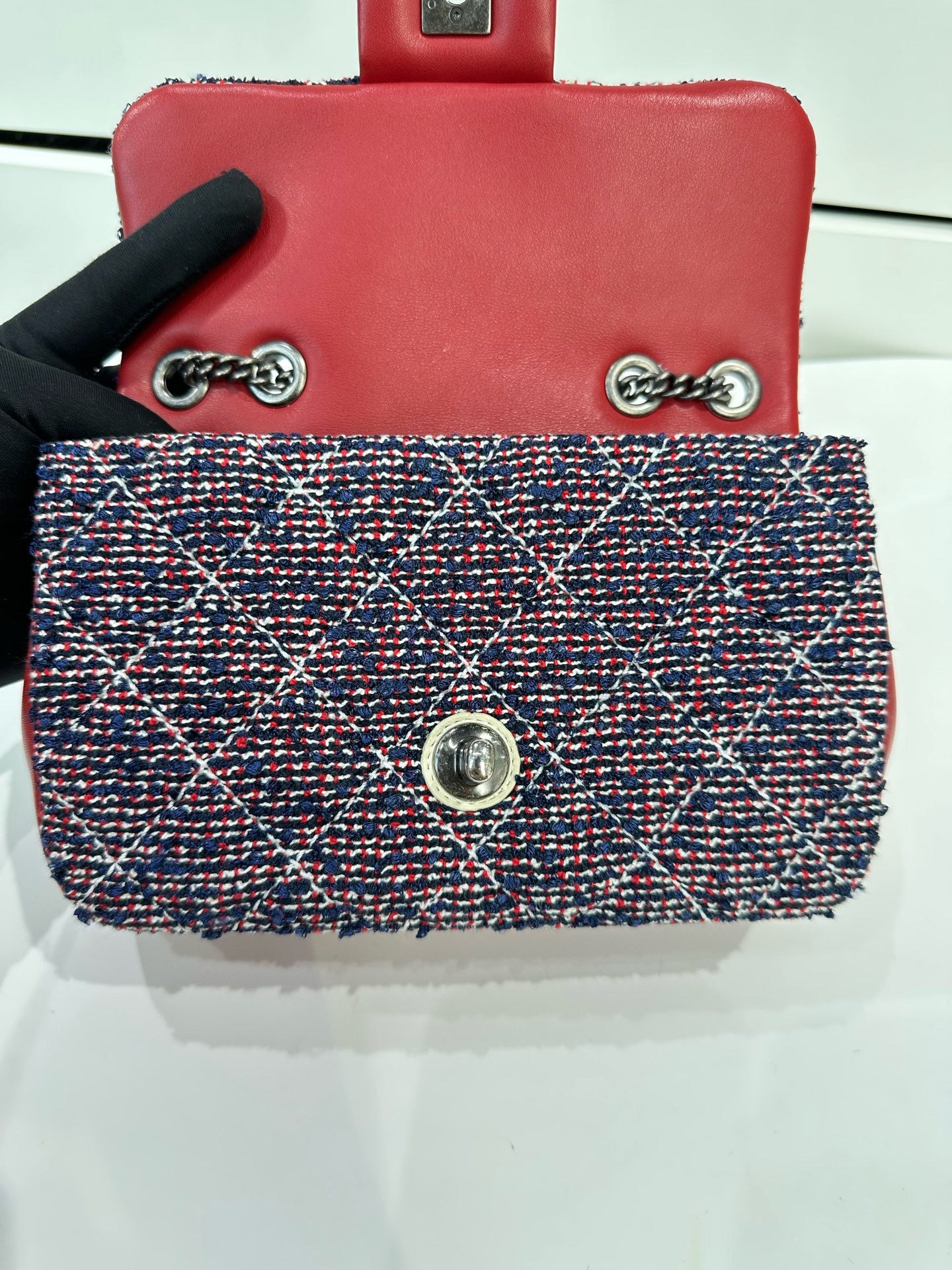 Chanel - Classic Flap - Tweed - Multicolour - (small)