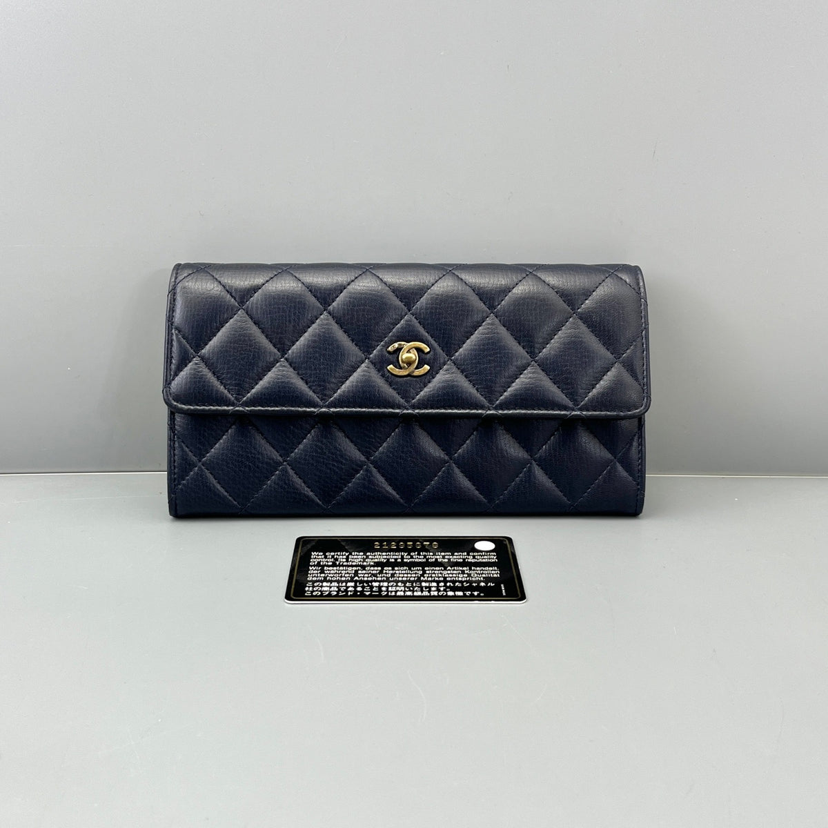 Chanel - Classic Flap Wallet - Leather - Navy