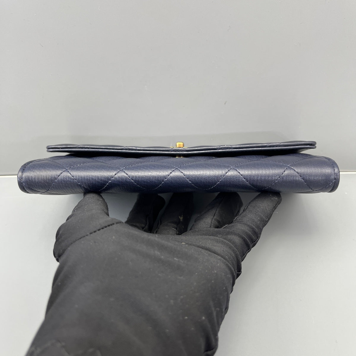 Chanel - Classic Flap Wallet - Leather - Navy