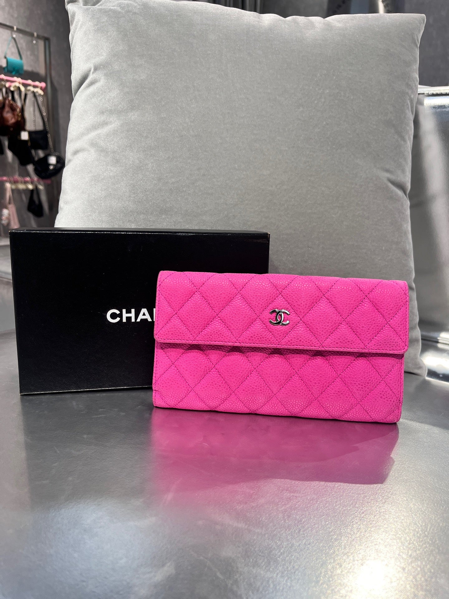 Chanel - Classic Flap Wallet - Leather - Pink