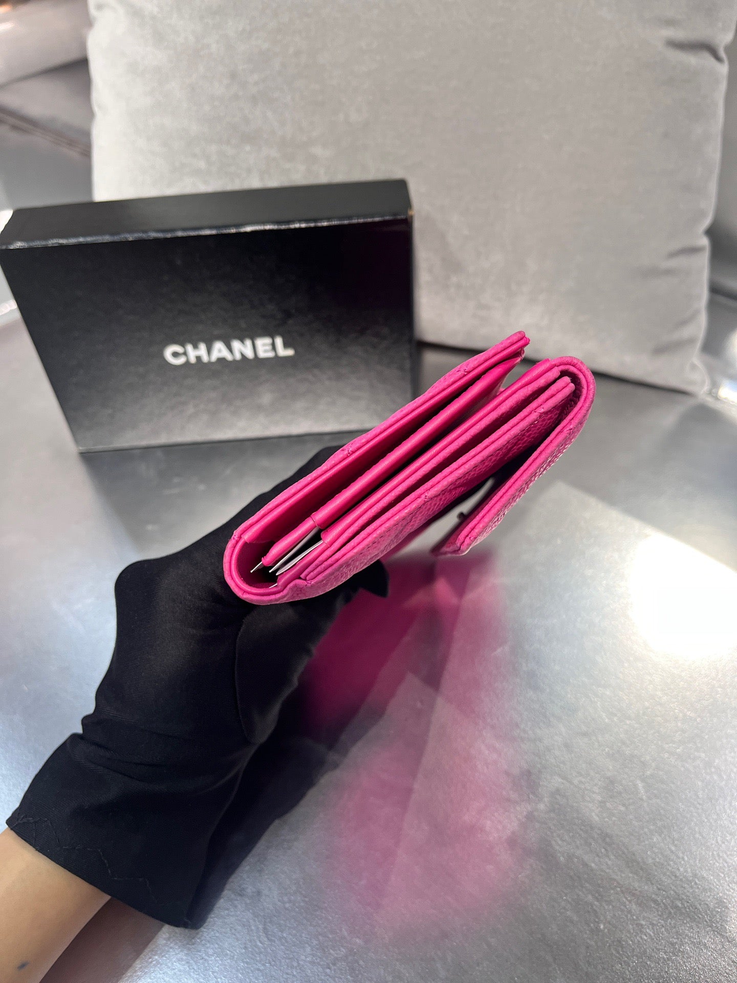 Chanel - Classic Flap Wallet - Leather - Pink