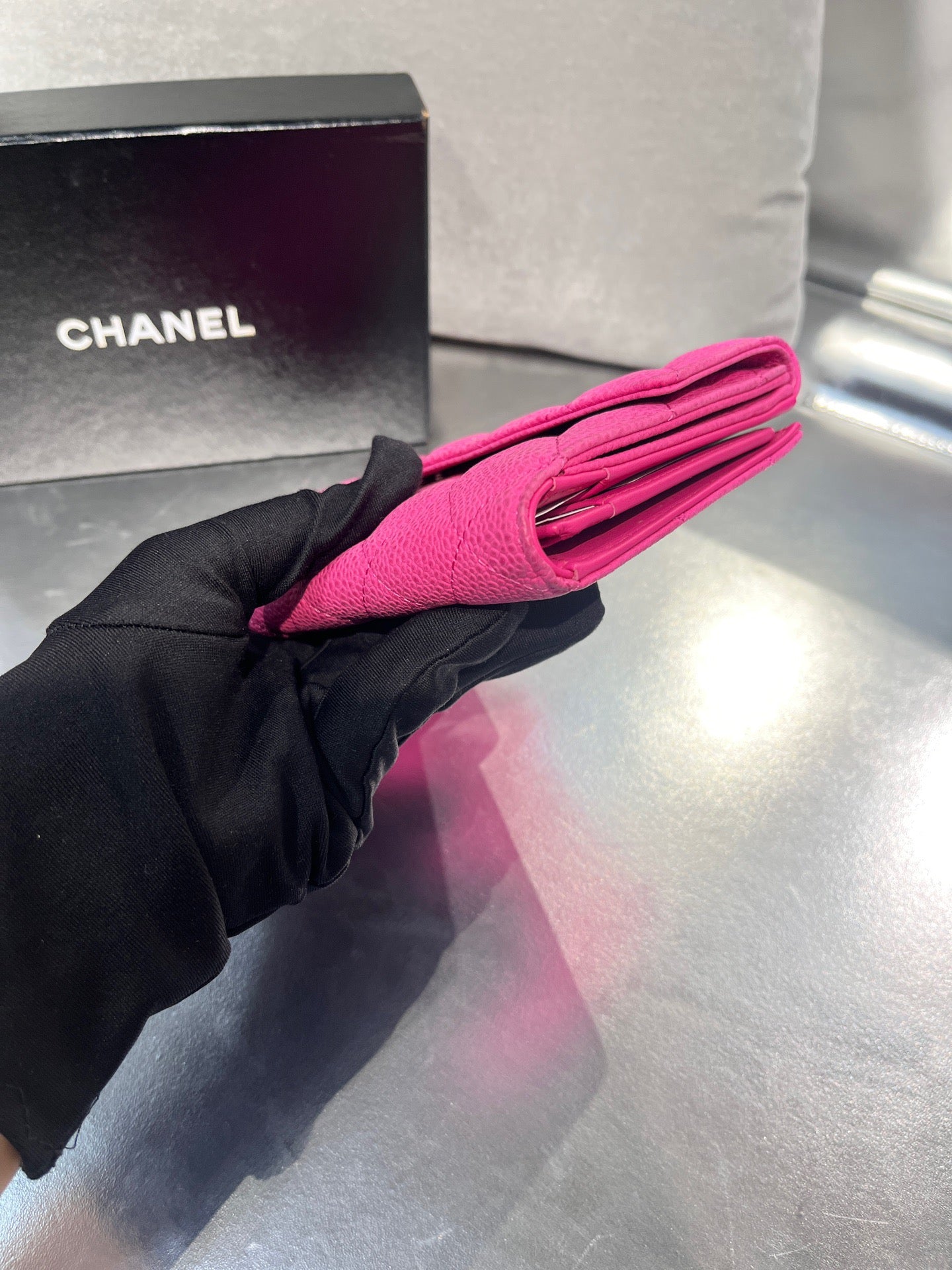 Chanel - Classic Flap Wallet - Leather - Pink