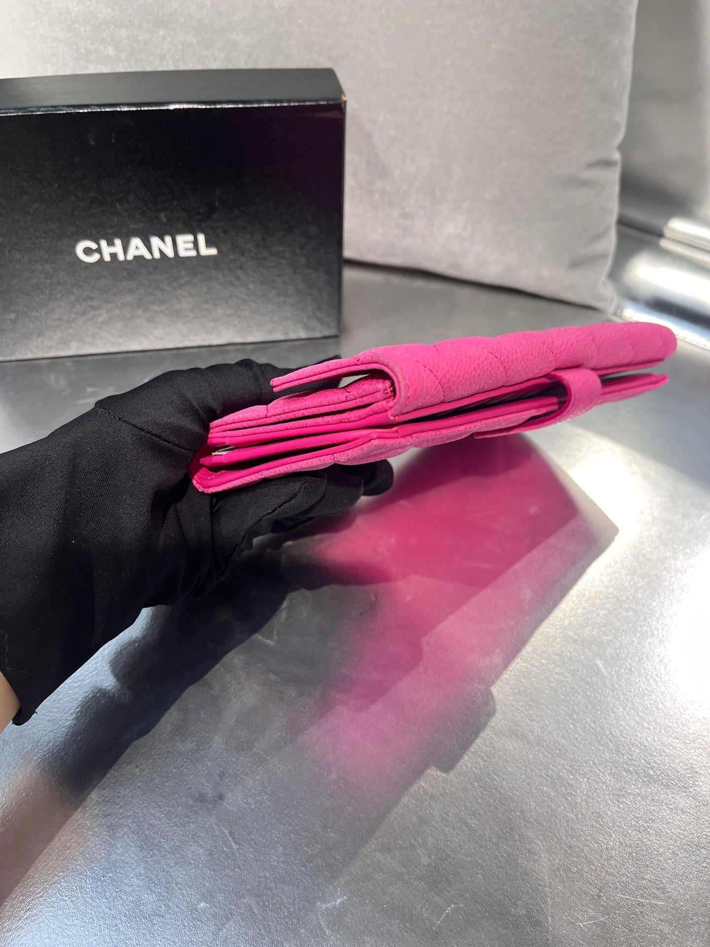 Chanel - Classic Flap Wallet - Leather - Pink