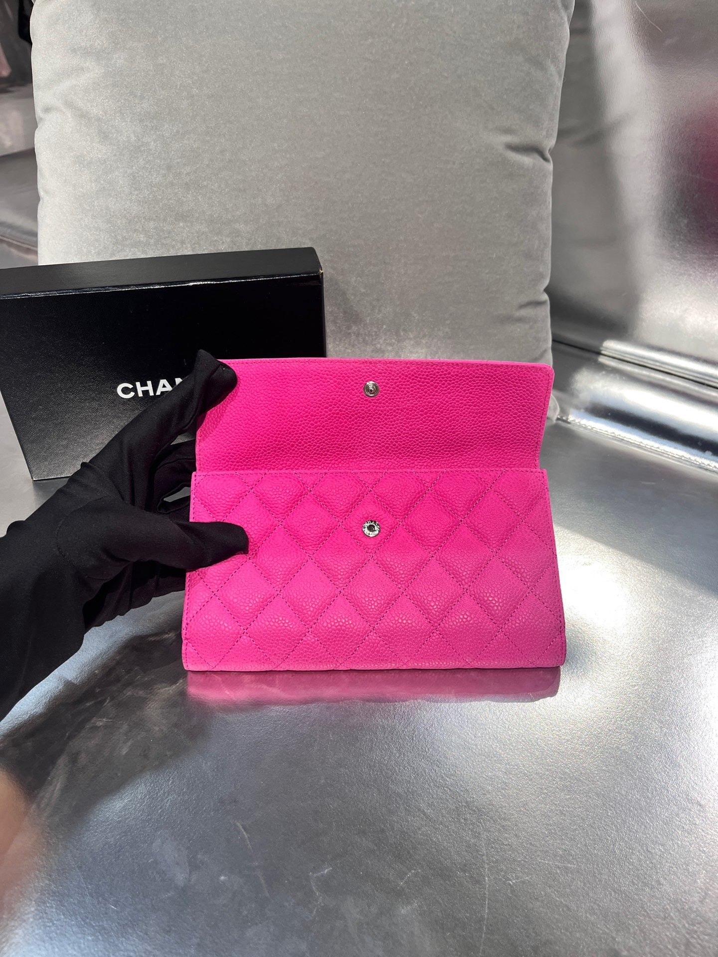 Chanel - Classic Flap Wallet - Leather - Pink