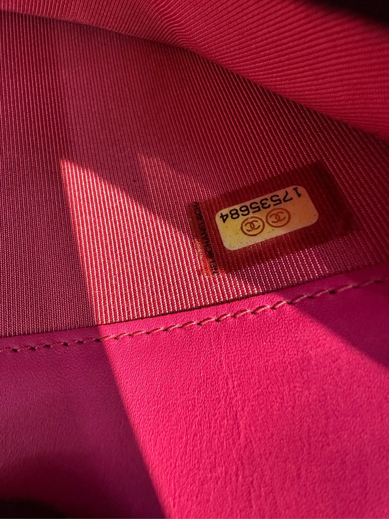 Chanel - Classic Flap Wallet - Leather - Pink