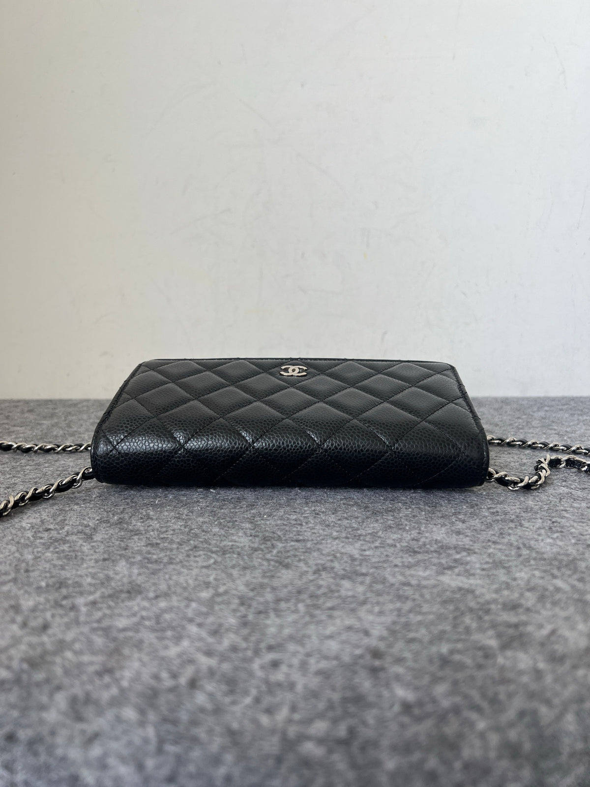 Chanel - Classic Flap Wallet on Chain - Leather - Black - (mini)