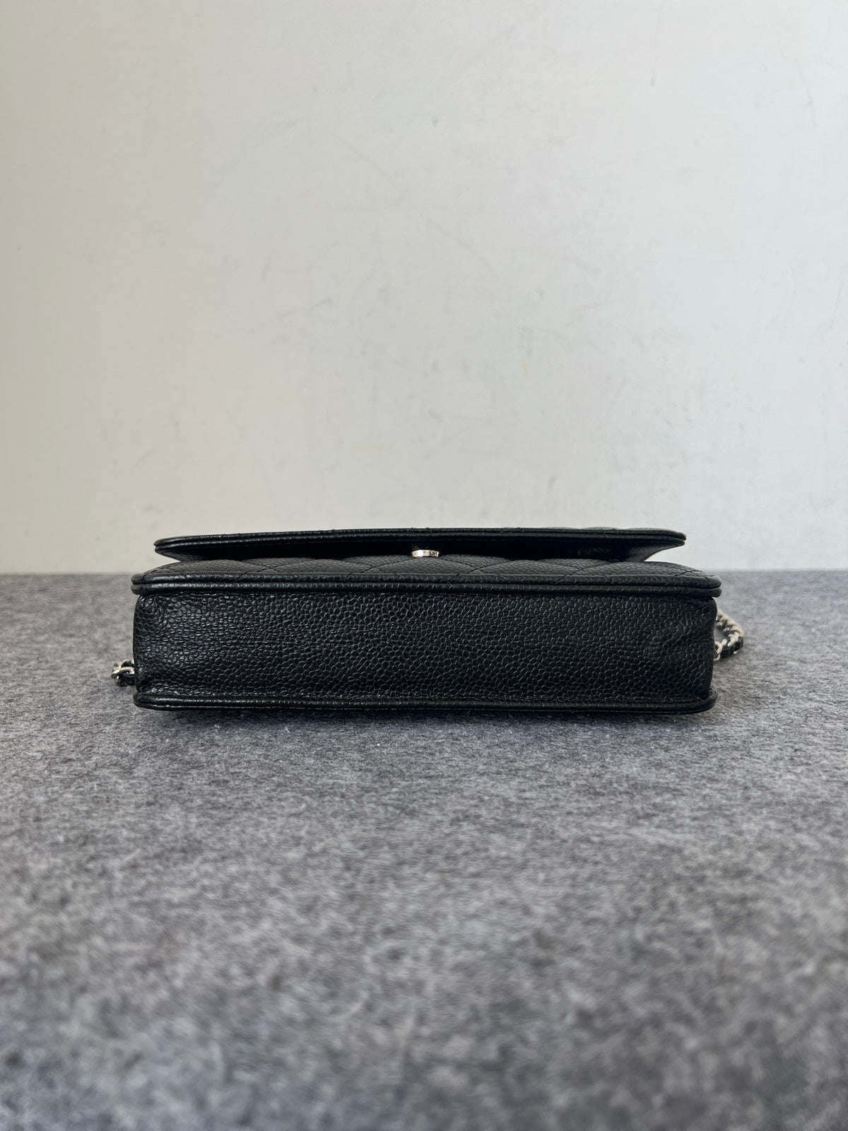 Chanel - Classic Flap Wallet on Chain - Leather - Black - (mini)