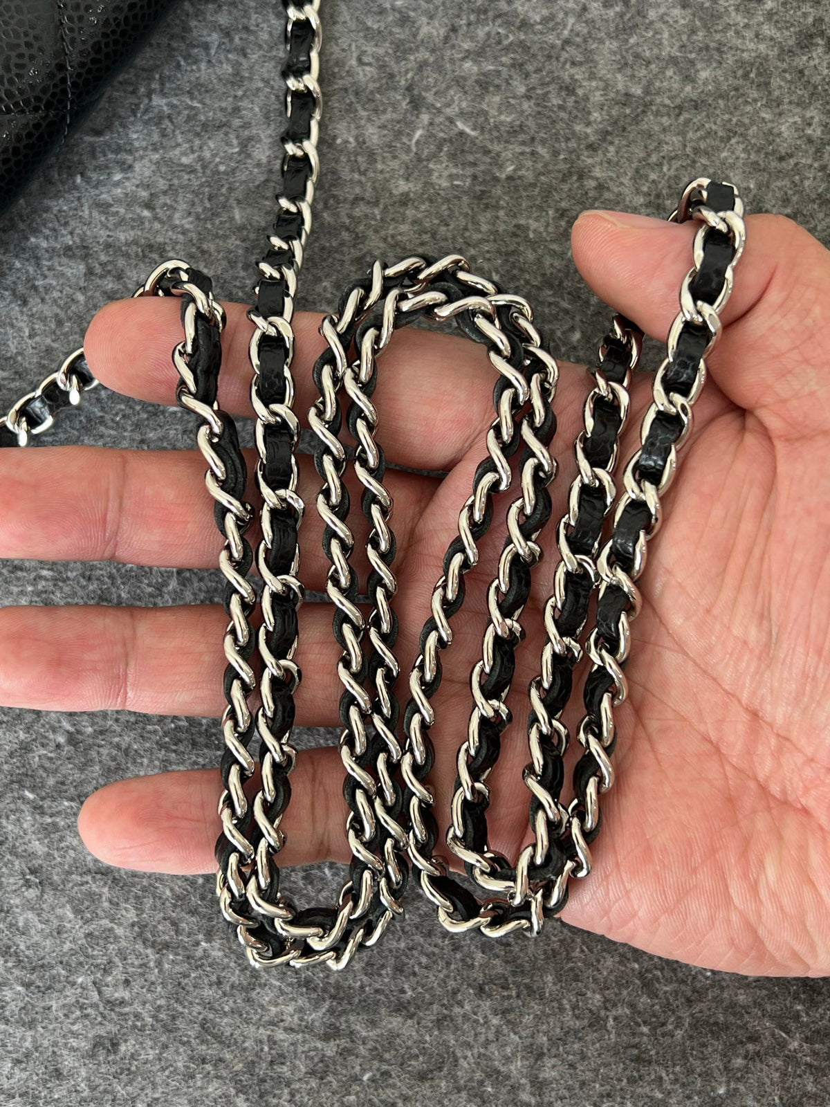 Chanel - Classic Flap Wallet on Chain - Leather - Black - (mini)