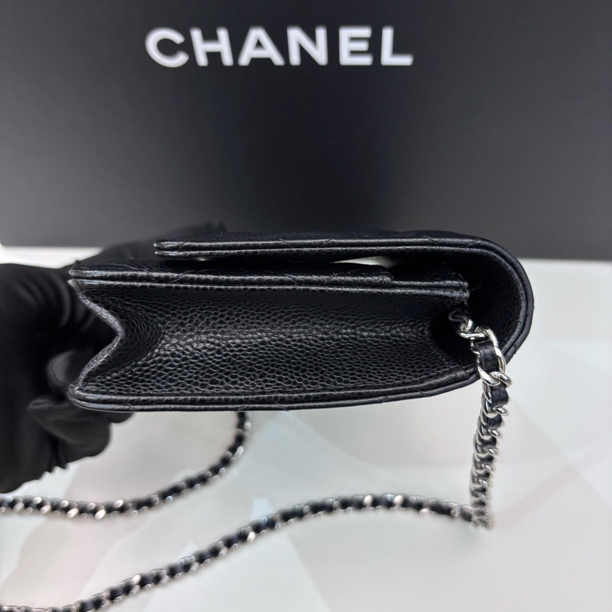 Chanel - Classic Flap Wallet on Chain - Leather - Black - (mini)