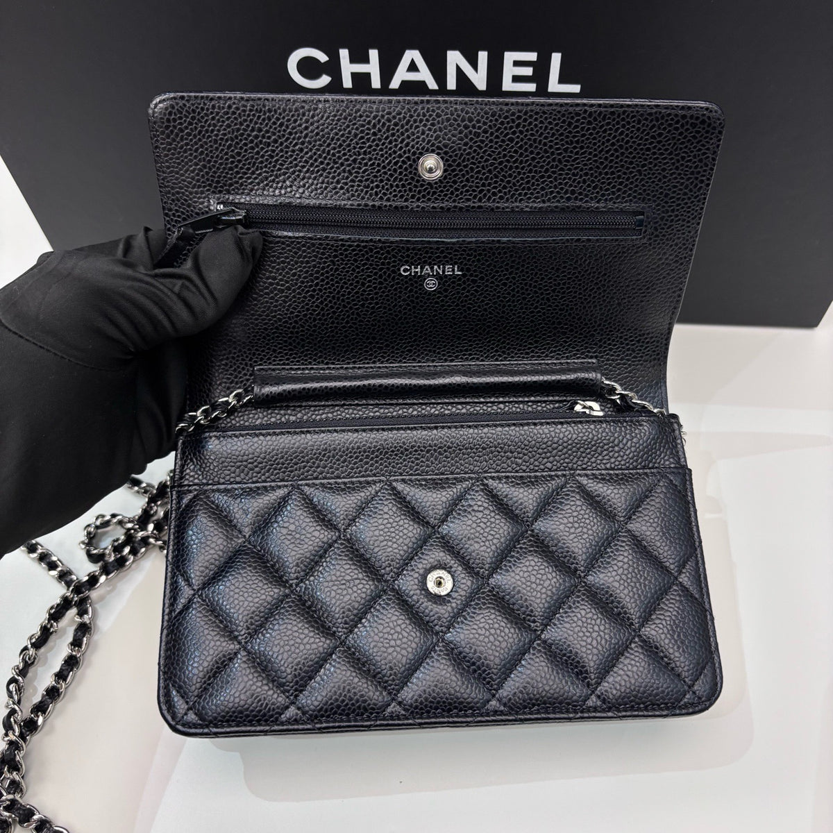 Chanel - Classic Flap Wallet on Chain - Leather - Black - (mini)