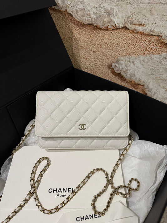 Chanel - Classic Flap Wallet on Chain - Leather - White - (small)