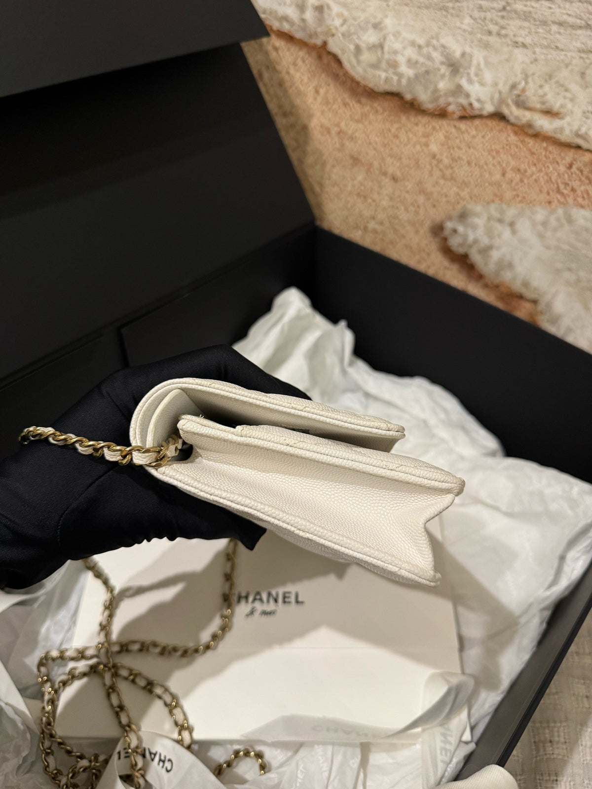 Chanel - Classic Flap Wallet on Chain - Leather - White - (small)