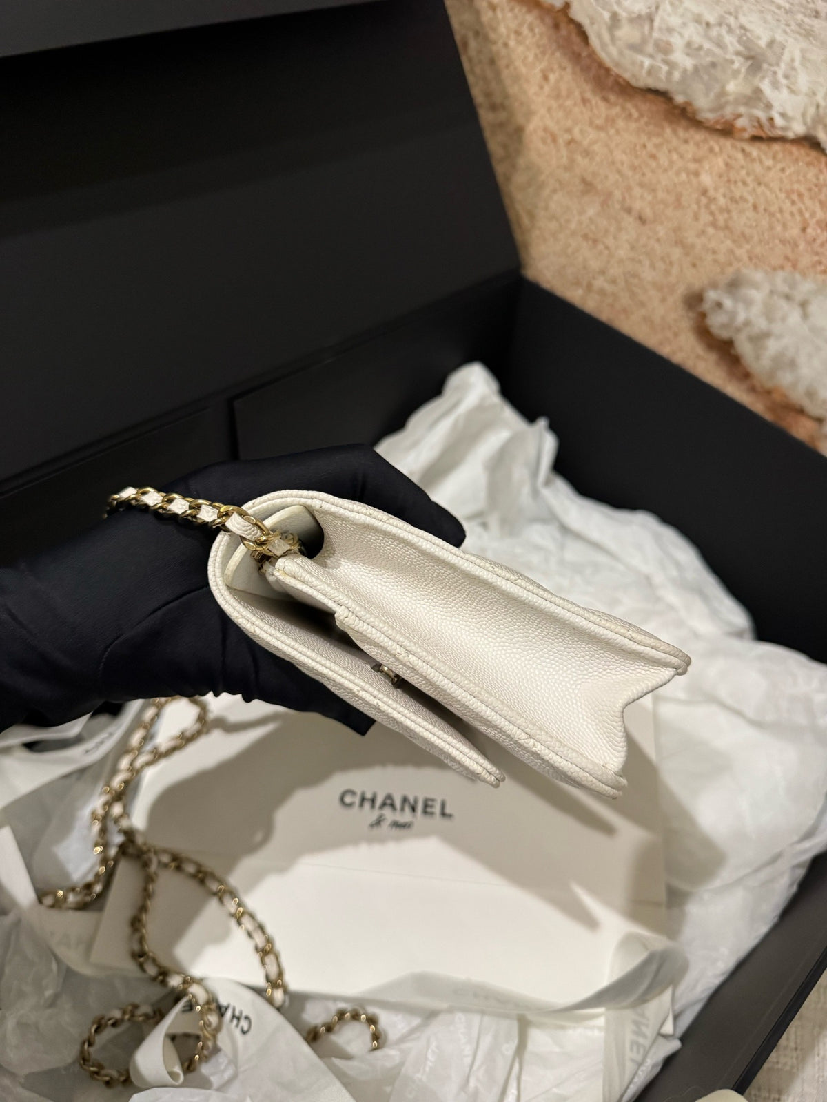Chanel - Classic Flap Wallet on Chain - Leather - White - (small)