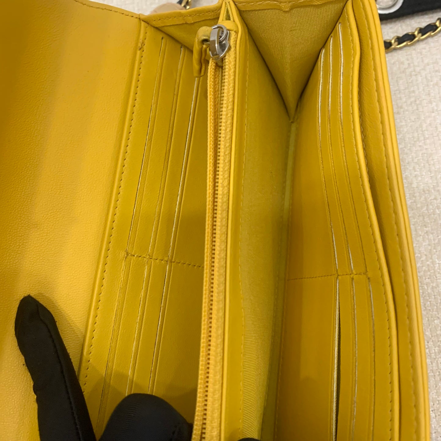Chanel - Classic Flap Wallet On Chain - Leather - Yellow - (N/A)
