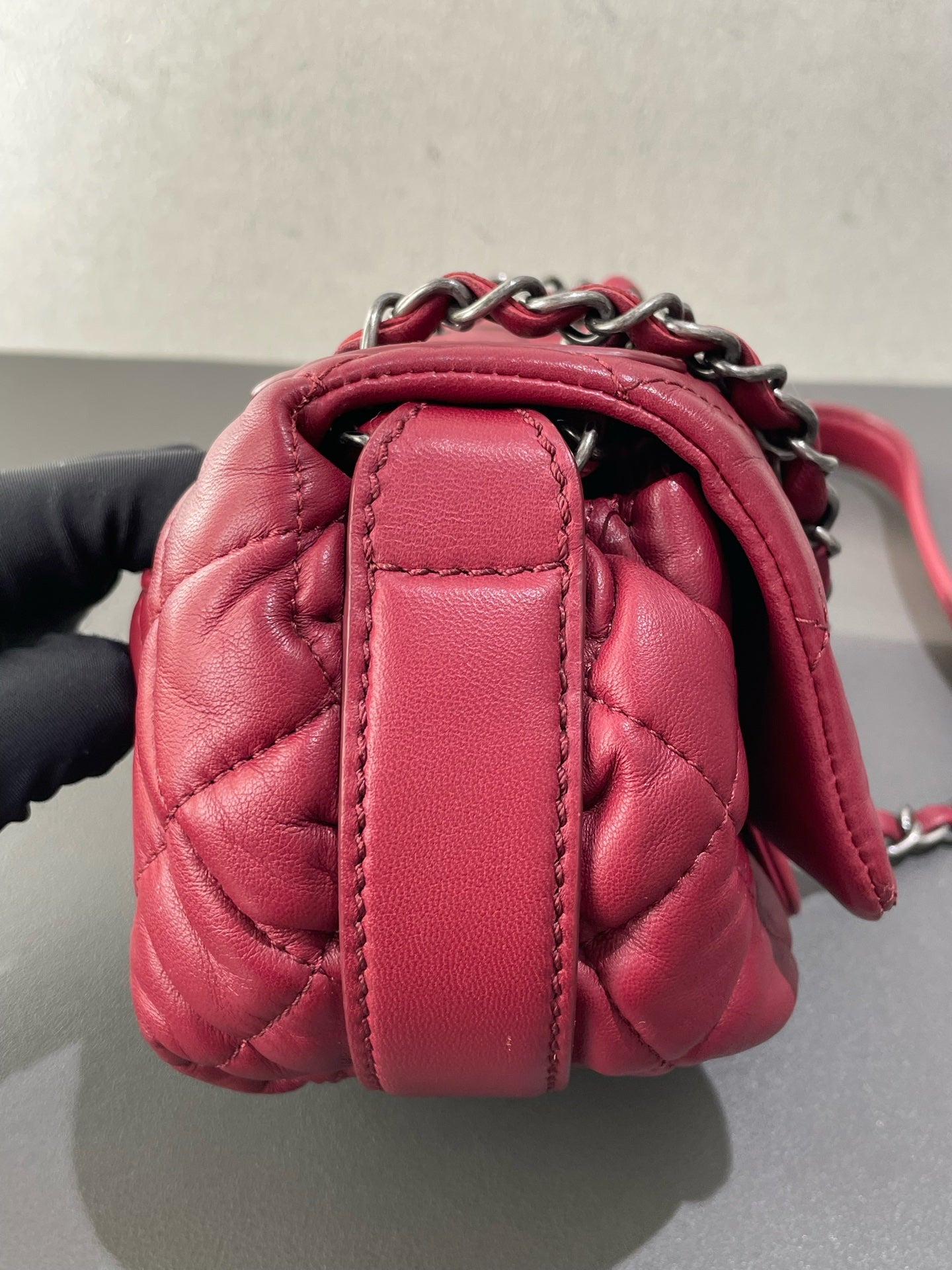Chanel - Classic Mini Flap - Lambskin leather - Burgundy - (mini)