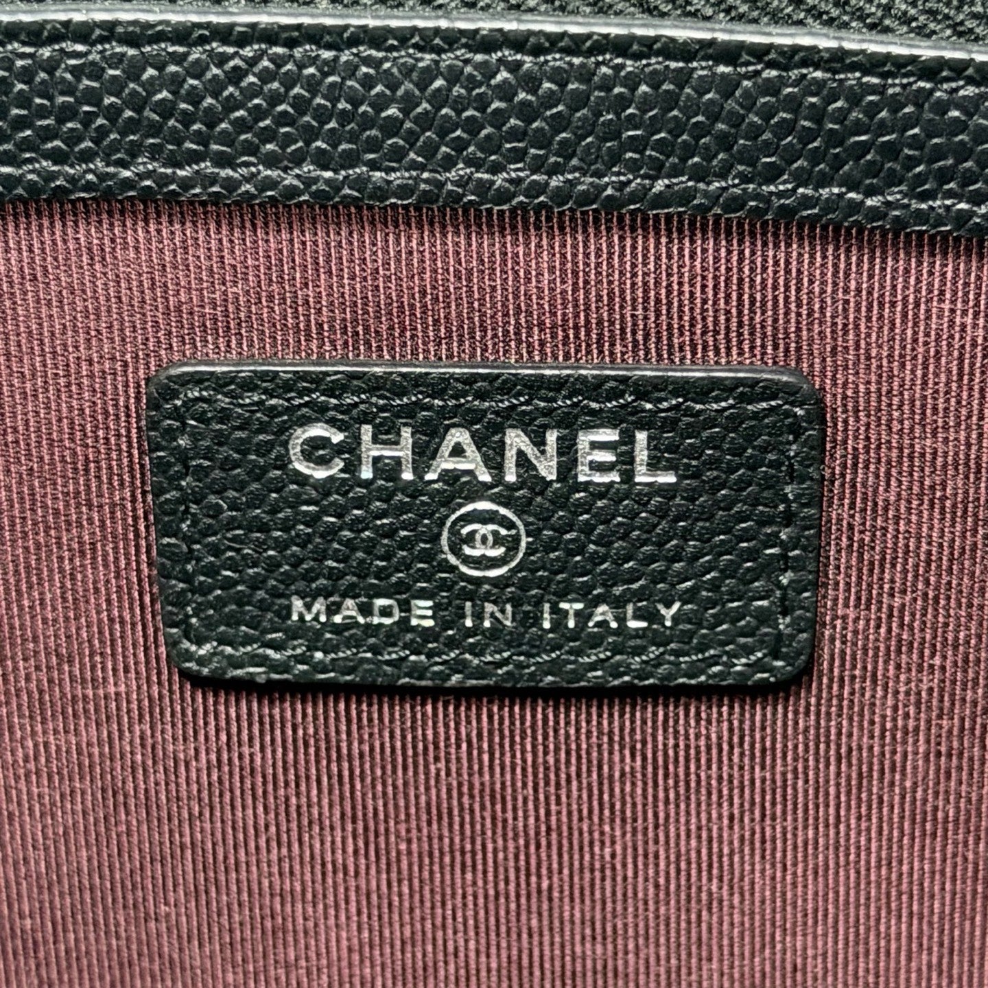 Chanel - Classic O-Case - Leather - Black - (large)