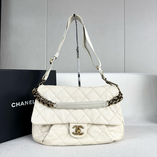 Chanel - Cloud Airport Bag - Leather - White - (medium)