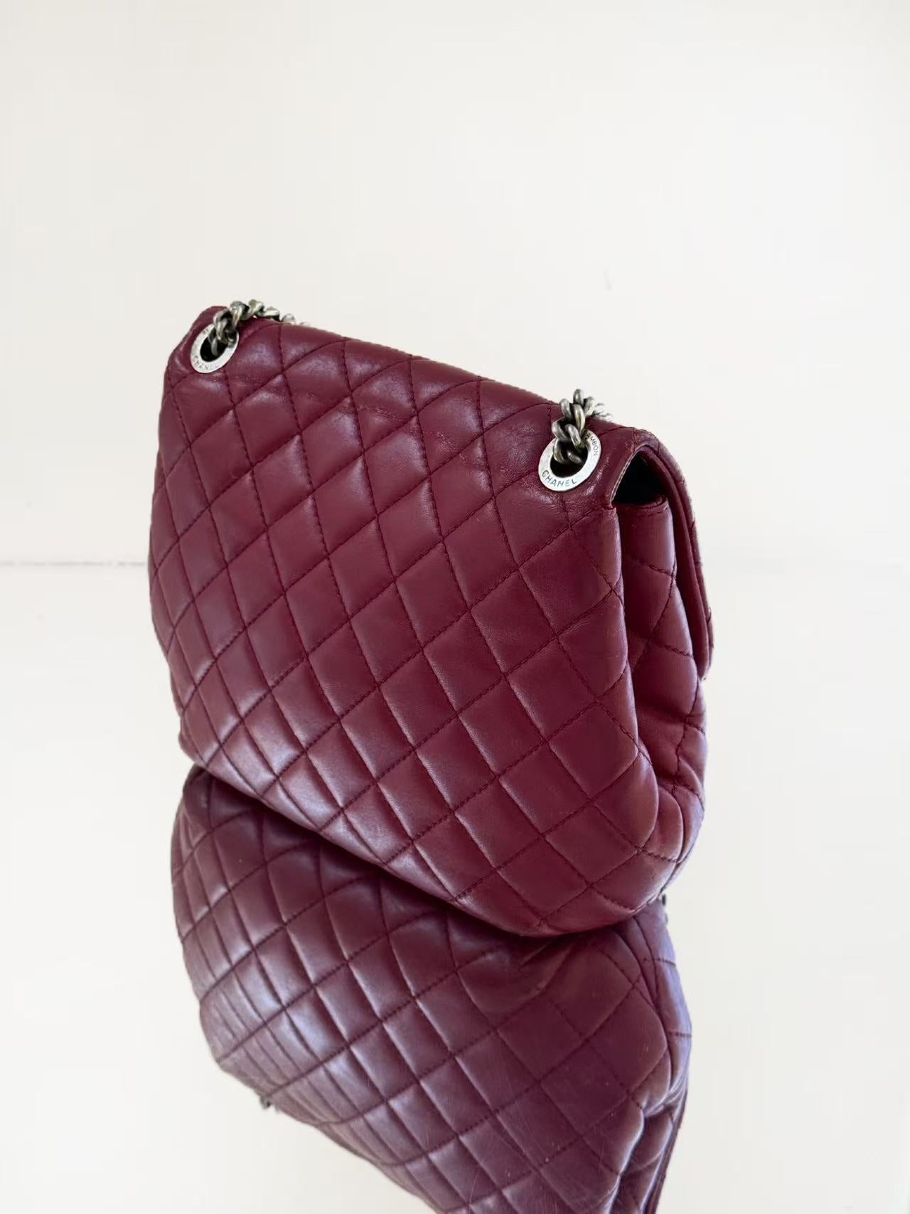 Chanel - Cloud Bag - Lambskin leather - Burgundy - (small)