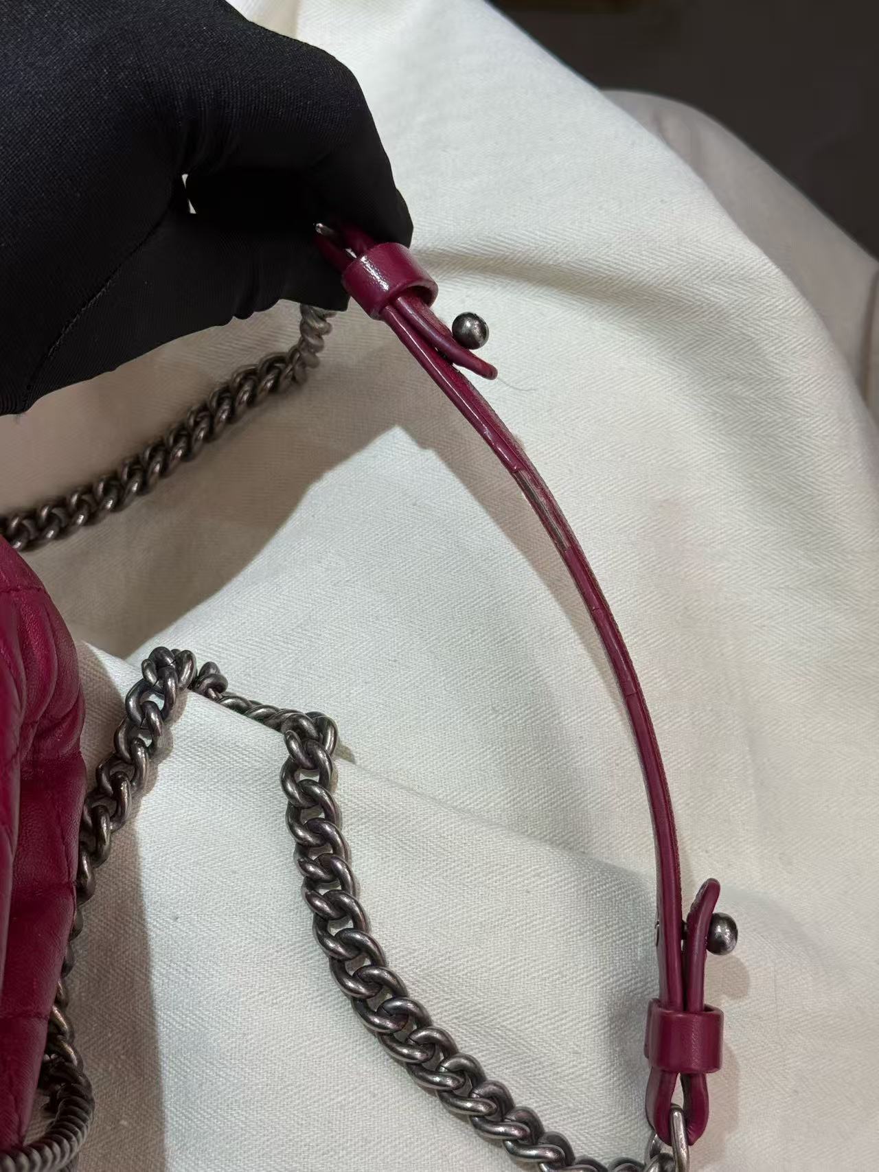 Chanel - Cloud Bag - Lambskin leather - Burgundy - (small)
