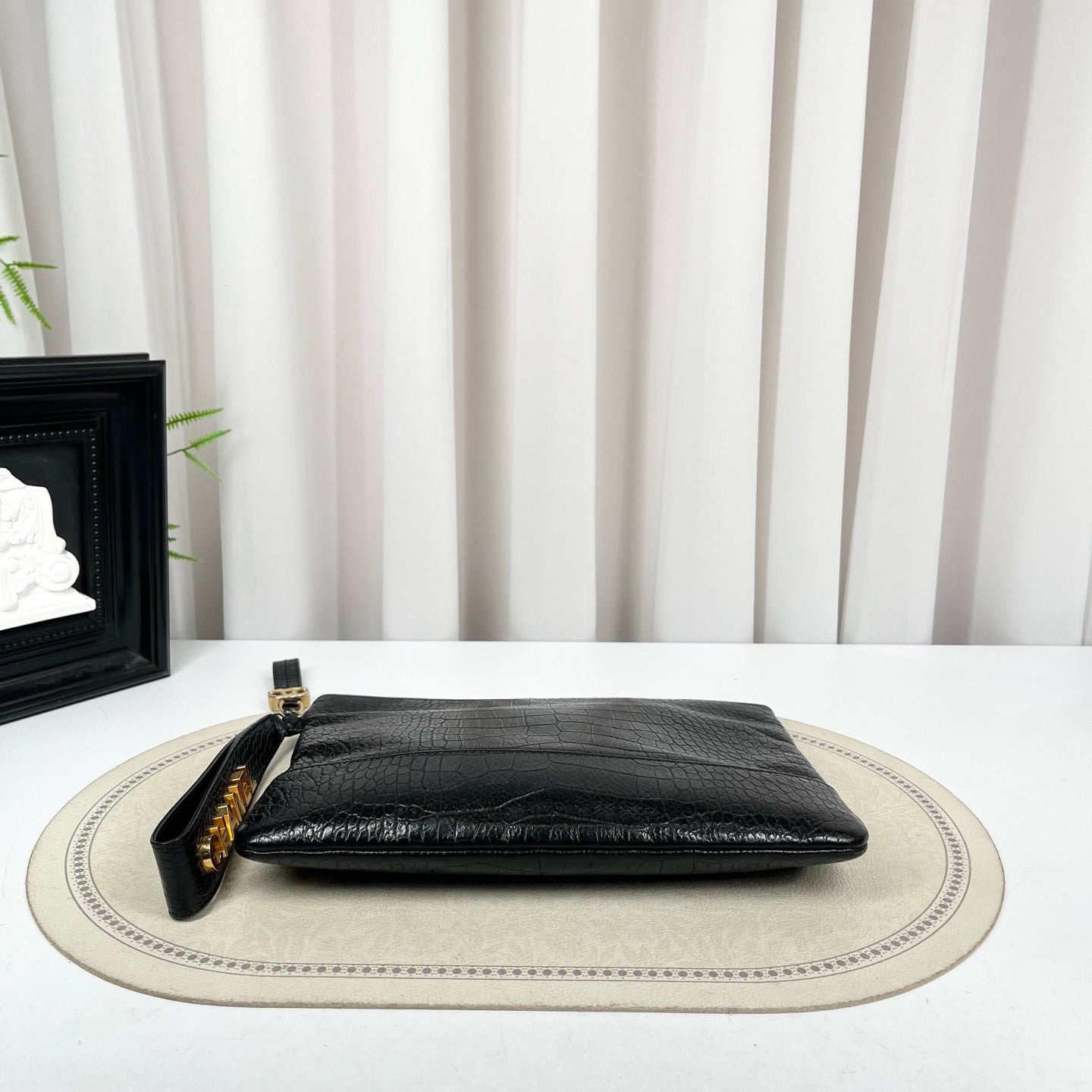 Chanel - Clutch - Leather - Black - (Other)