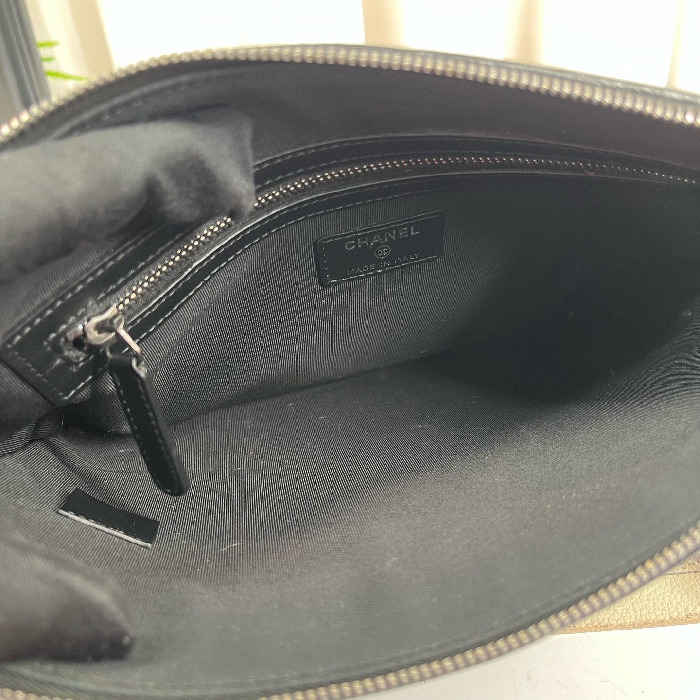 Chanel - Clutch - Leather - Black - (Other)