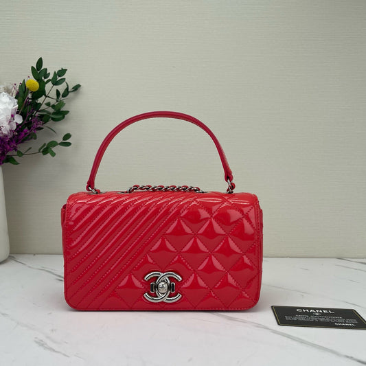 Chanel - Coco Boy - Patent leather - Red - (mini)