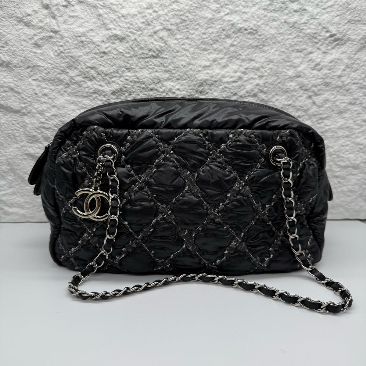 Chanel - Coco Cocoon Bowling Bag - Synthetic - Black - (medium)