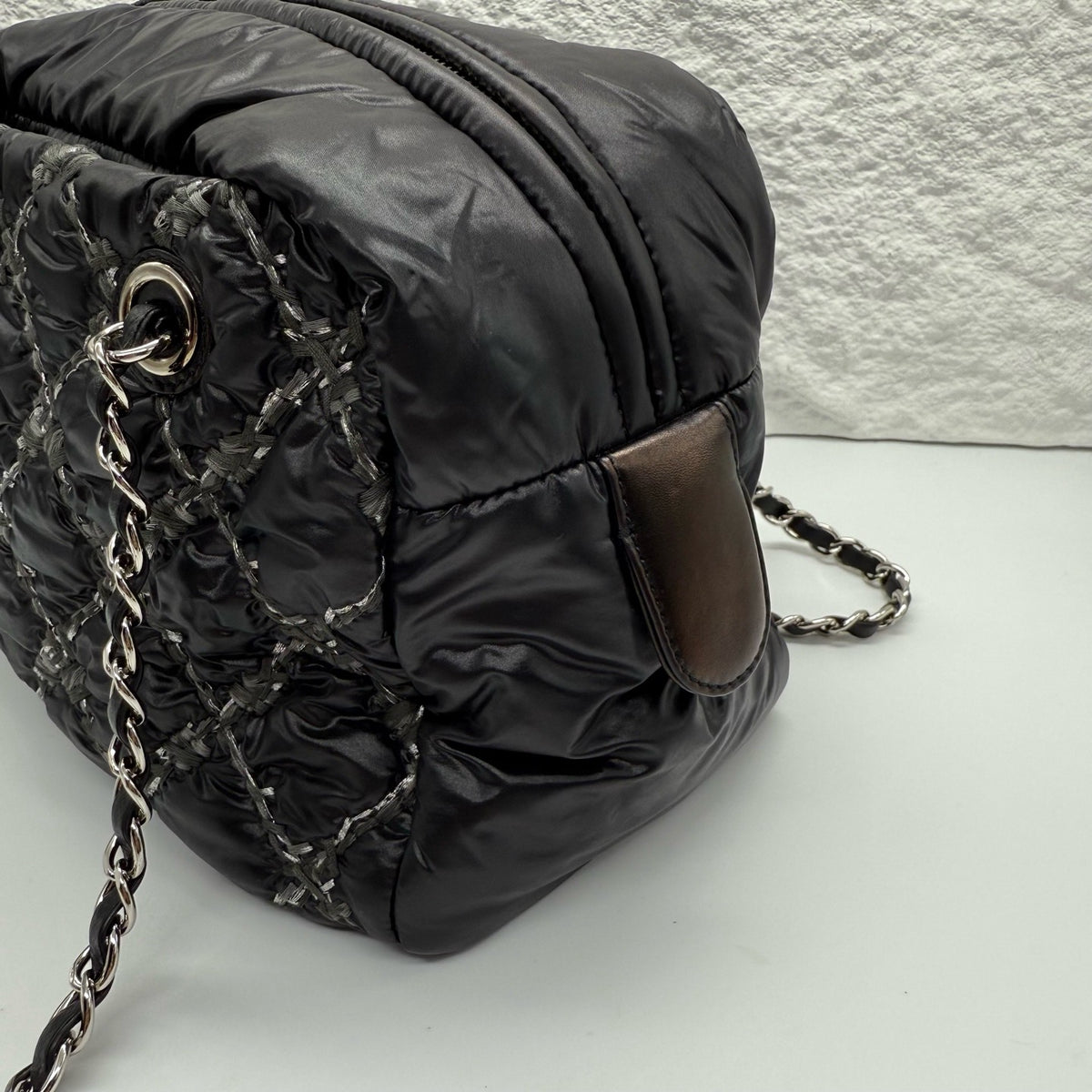 Chanel - Coco Cocoon Bowling Bag - Synthetic - Black - (medium)