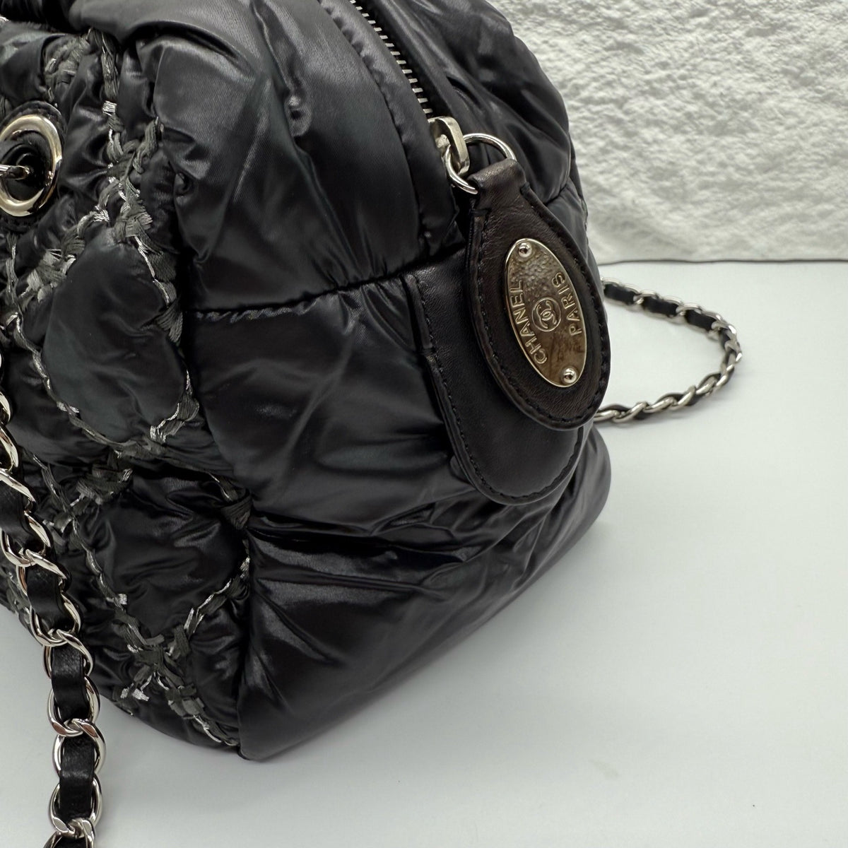 Chanel - Coco Cocoon Bowling Bag - Synthetic - Black - (medium)