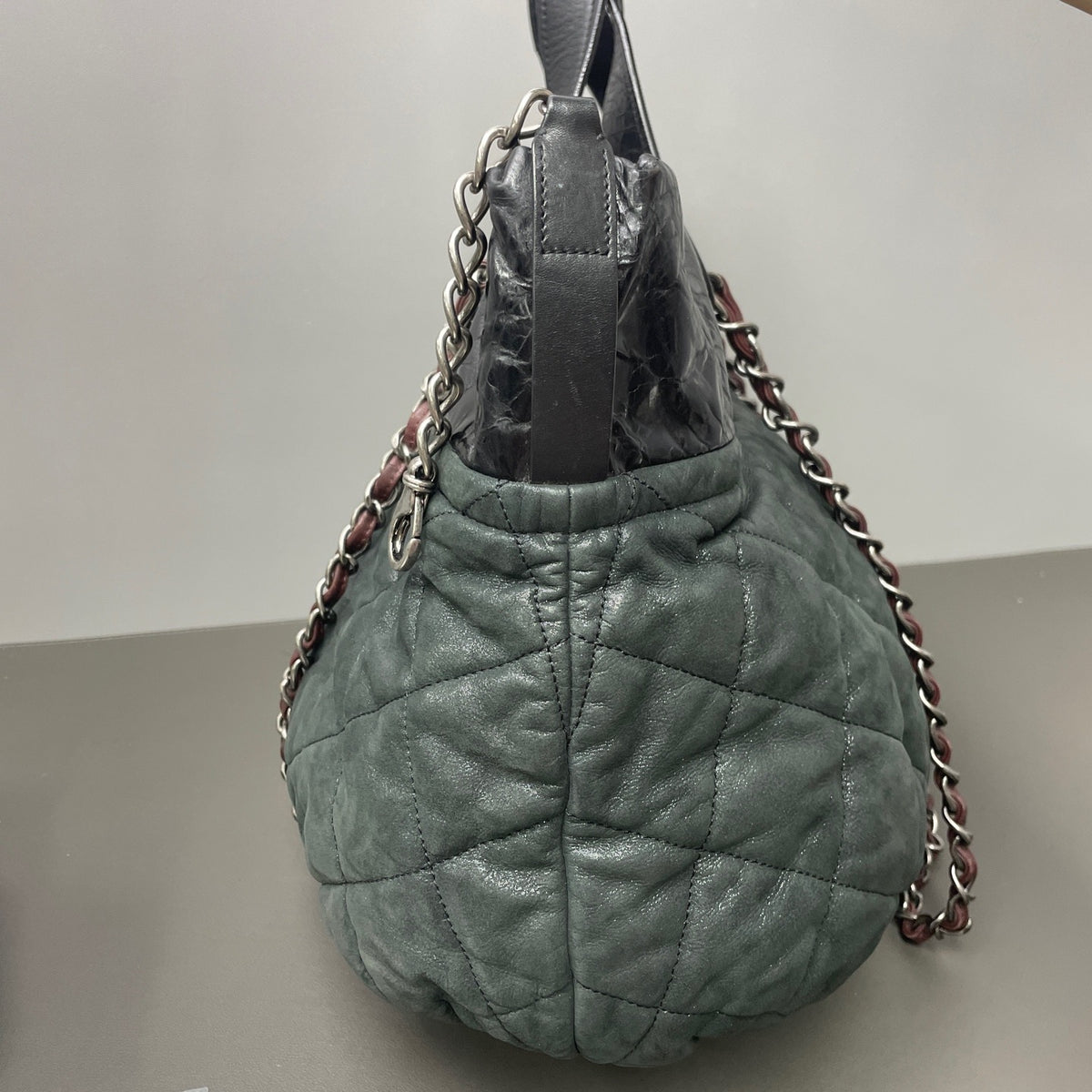 Chanel - Coco Cocoon - Cloth - Black - (medium)
